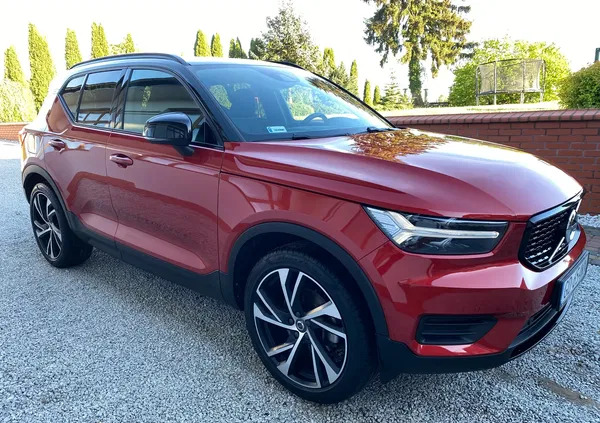 pomorskie Volvo XC 40 cena 148000 przebieg: 61638, rok produkcji 2020 z Osiek